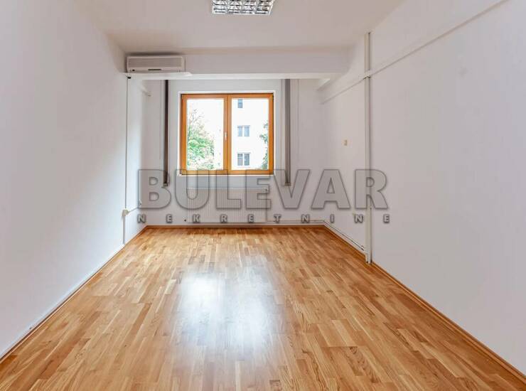 Poslovni prostor / Lokal Niš, Crveni pevac – fotografija 7