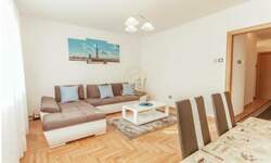 Dvoiposoban stan, Cara Dušana · 65m² · 1.100€ | SveNekretnine