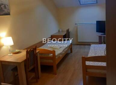 Jednosoban stan, Centar · 27m² · 270€ | SveNekretnine