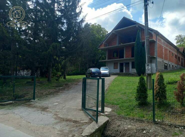 Plac Niš, Crni put – fotografija 1