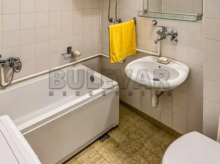 Stan Niš, Bulevar Nemanjića Zona 3 – fotografija 9