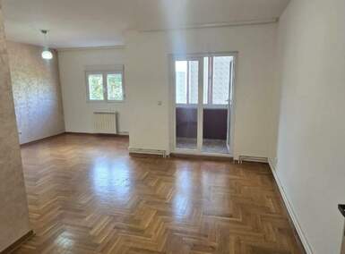 Dvoiposoban stan, Obrenovac (mesto) · 68m² · 350€ | SveNekretnine