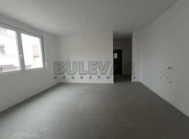 Poslovni prostor / Lokal, Durlan · 41m² · 330€ | SveNekretnine