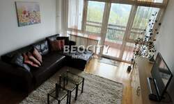 Trosoban stan, Blok 70 A · 72m² · 900€ | SveNekretnine