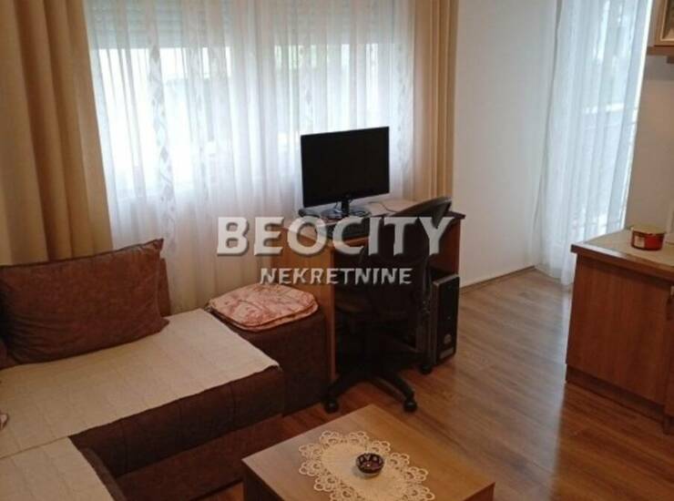 Stan Novi Sad, Adice – fotografija 5