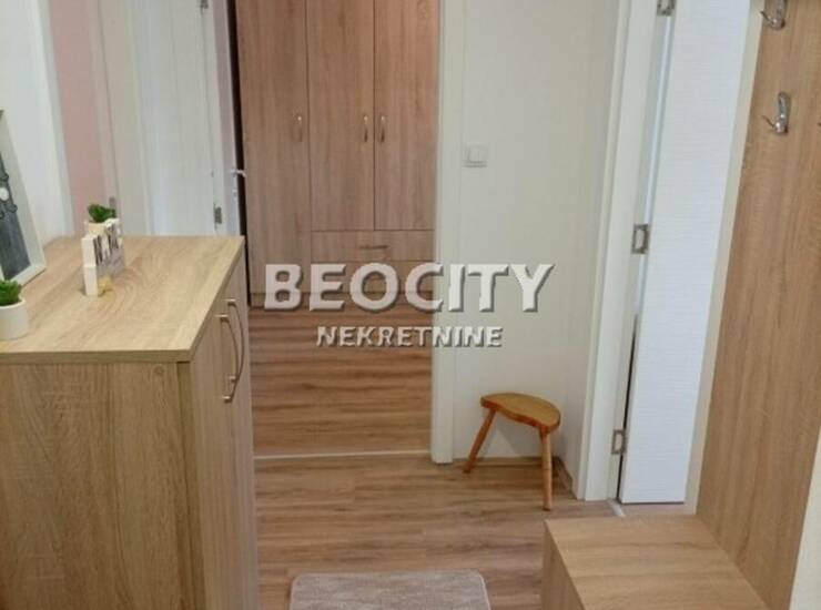 Stan Novi Sad, Adice – fotografija 7