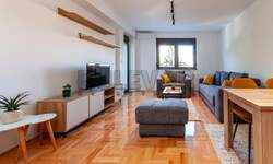 Jednoiposoban stan, Centar · 53m² · 550€ | SveNekretnine