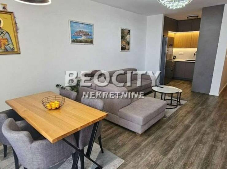 Stan Novi Sad, Adice – fotografija 3