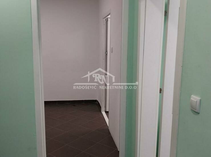 Poslovni prostor / Lokal Beograd, Čukarička Padina – fotografija 4