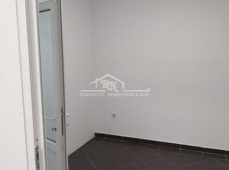 Poslovni prostor / Lokal Beograd, Čukarička Padina – fotografija 6