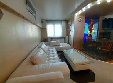 Dvosoban stan, Južni Bulevar · 66m² · 850€ | SveNekretnine