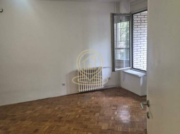 Poslovni prostor / Lokal Beograd, Hram Sv. Save – fotografija 3