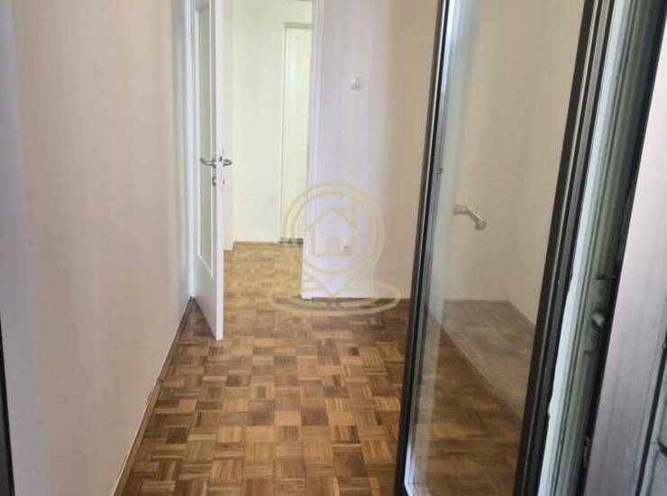 Poslovni prostor / Lokal Beograd, Hram Sv. Save – fotografija 8