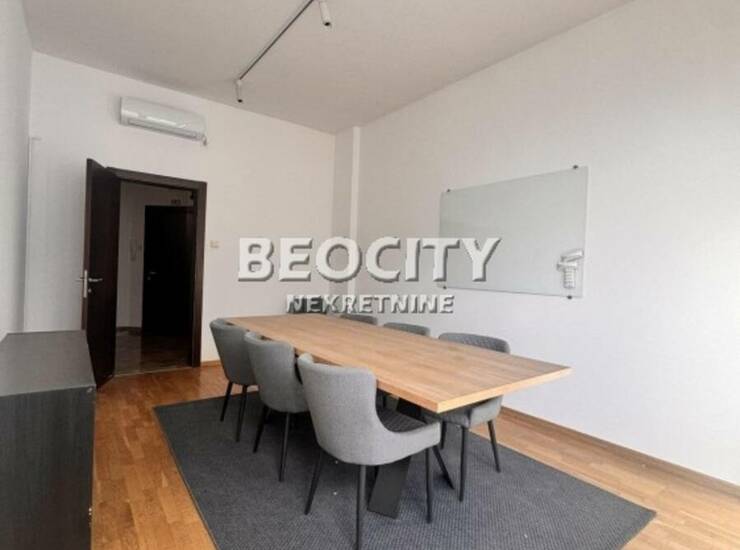 Poslovni prostor / Lokal Novi Sad, Bulevar Oslobođenja – fotografija 11