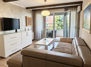 Trosoban stan, Crveni Krst · 68m² · 1.100€ | SveNekretnine