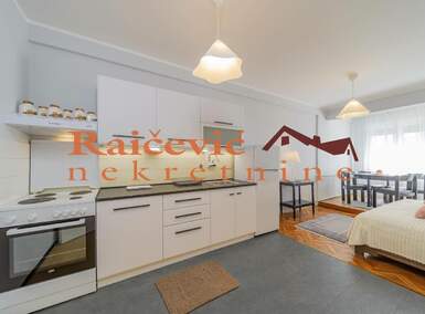 Jednoiposoban stan, Beograd · 42m² · 550€ | SveNekretnine