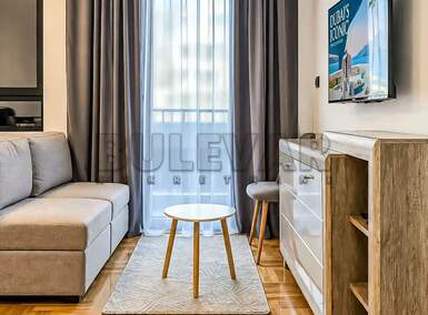 Jednosoban stan, Pravni fakultet · 28m² · 400€ | SveNekretnine