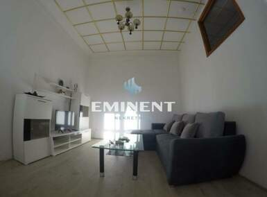 Trosoban stan, Klinički Centar · 68m² · 750€ | SveNekretnine