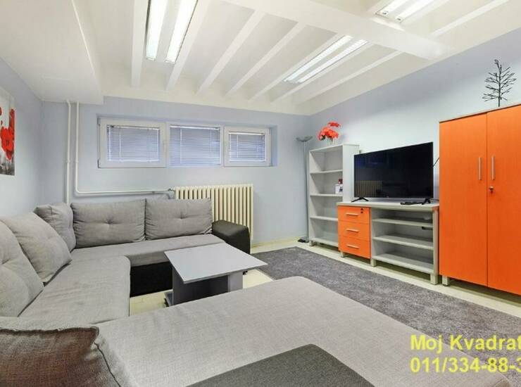 Stan Beograd, Krunski venac – fotografija 5