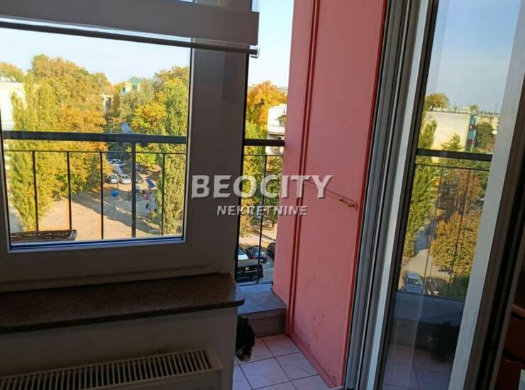 Stan Novi Sad, Detelinara – fotografija 9