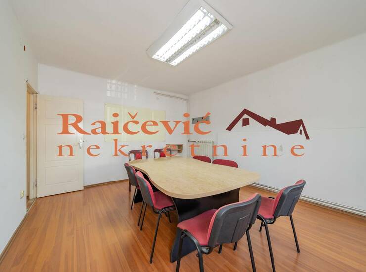Poslovni prostor / Lokal Beograd, Hram – fotografija 10