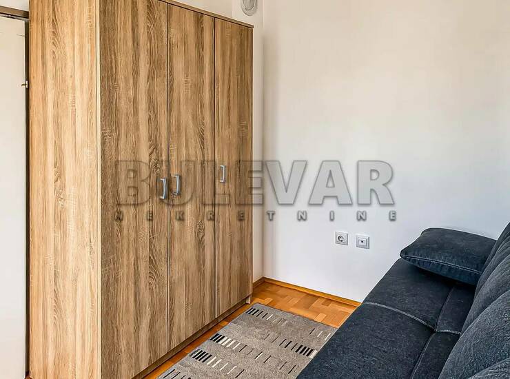 Stan Niš, Pravni fakultet – fotografija 8