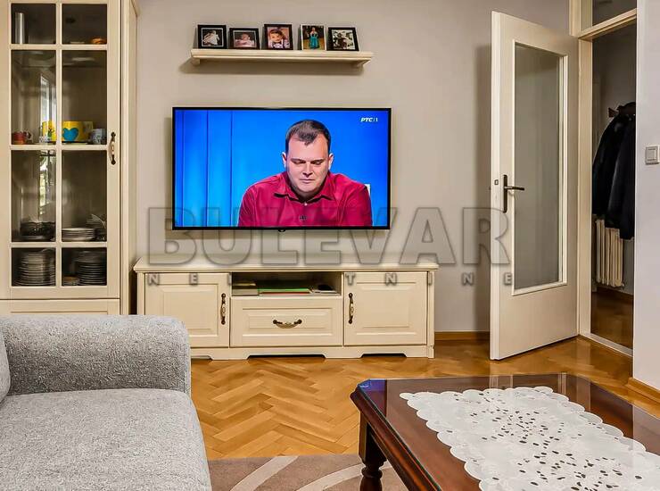 Stan Niš, Bulevar Nemanjića Zona 1 – fotografija 1