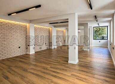 Poslovni prostor / Lokal, Centar · 230m² · 4.600€ | SveNekretnine
