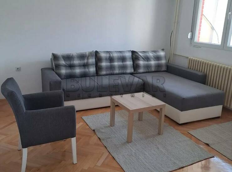 Stan Niš, Bulevar Nemanjića Zona 3 – fotografija 1