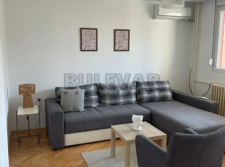 Stan Niš, Bulevar Nemanjića Zona 3 – fotografija 3
