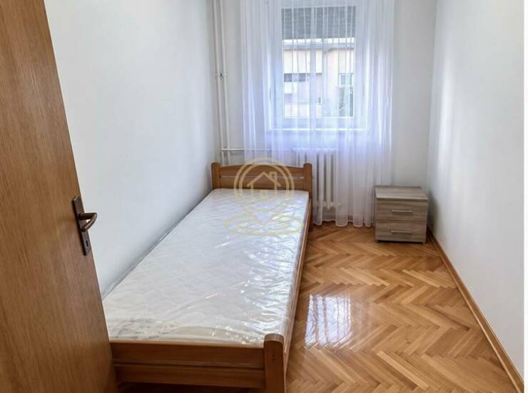 Stan Beograd, Crveni Krst – fotografija 4