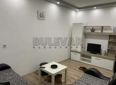 Jednoiposoban stan, Centar · 39m² · 320€ | SveNekretnine