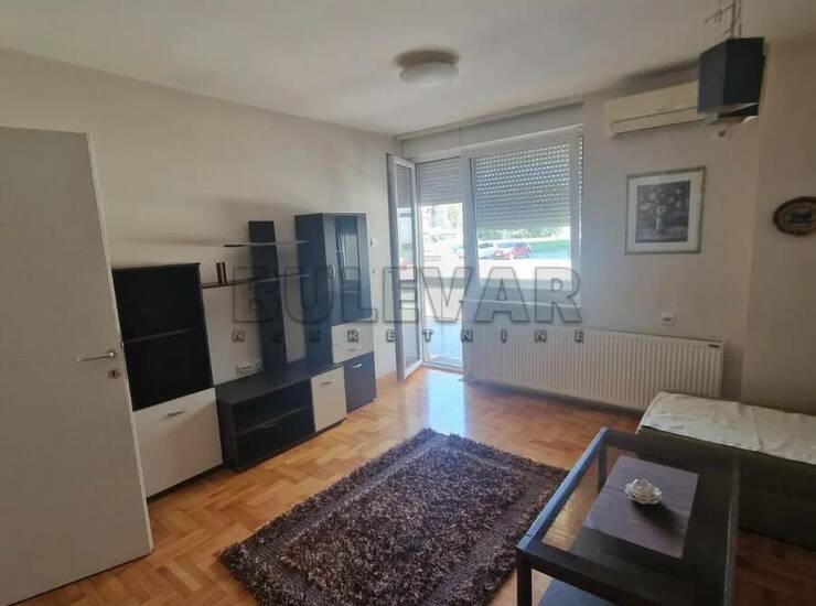 Stan Niš, Bulevar Nemanjića – fotografija 3