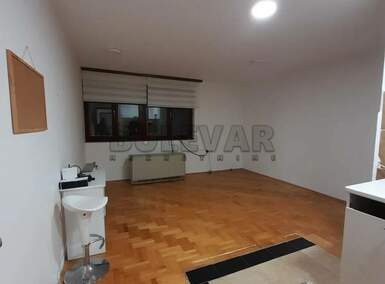 Dvoiposoban stan, Park Svetog Save · 52m² · 250€ | SveNekretnine