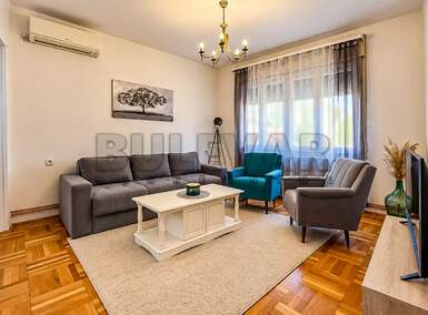 Dvoiposoban stan, Čair · 80m² · 400€ | SveNekretnine