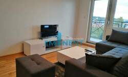 Trosoban stan, Učiteljsko Naselje · 57m² · 650€ | SveNekretnine