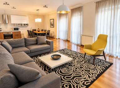 Trosoban stan, Hram · 98m² · 1.800€ | SveNekretnine