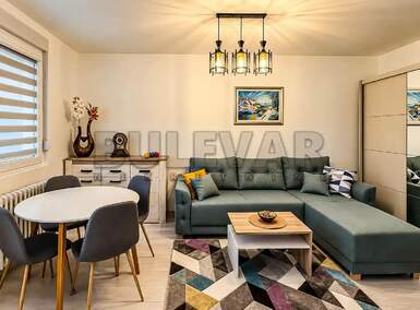 Jednoiposoban stan, Čair · 40m² · 350€ | SveNekretnine
