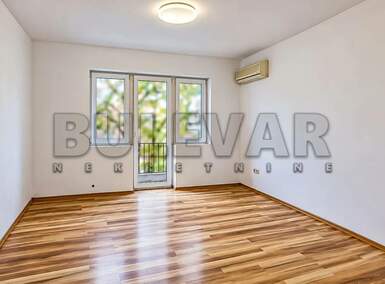 Dvosoban stan, Čair · 55m² · 300€ | SveNekretnine
