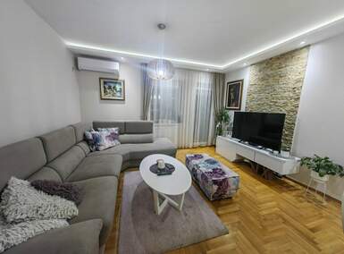 Trosoban stan, Novi Sad, Cara Dušana, prodaja, 75m2, 175100e, id946246